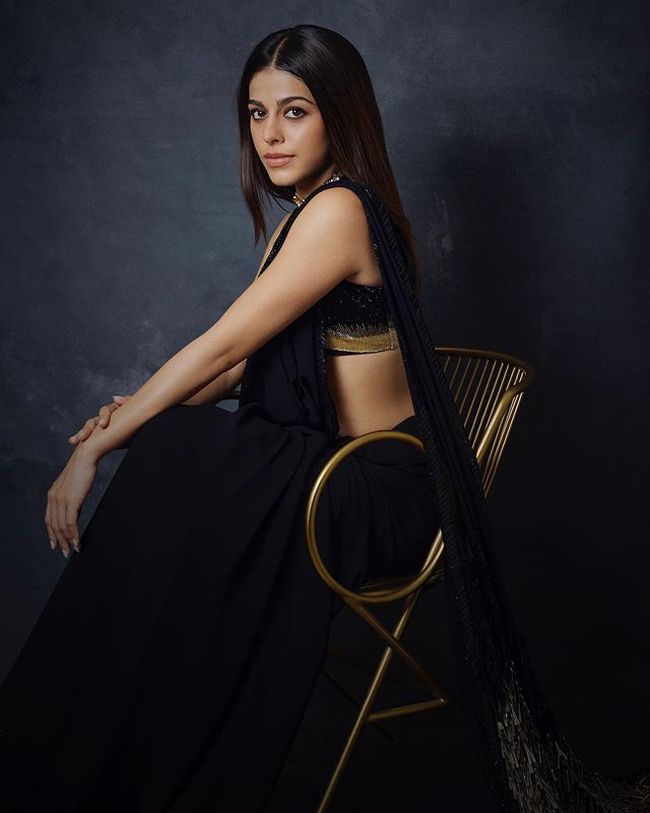 Staggering Pics Of Alaya Furniturewala